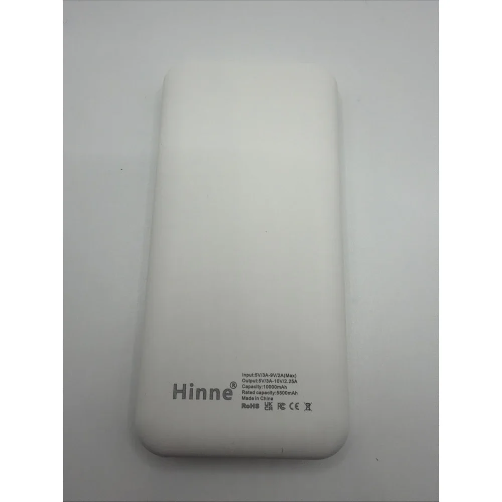 Hinne 10000mAh White‎ Power Bank. Slim And Sleek.